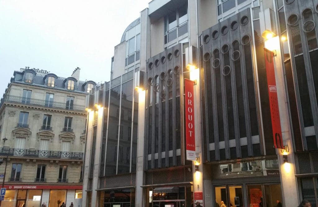 Facade de Drouot- Hotel des ventes à Paris